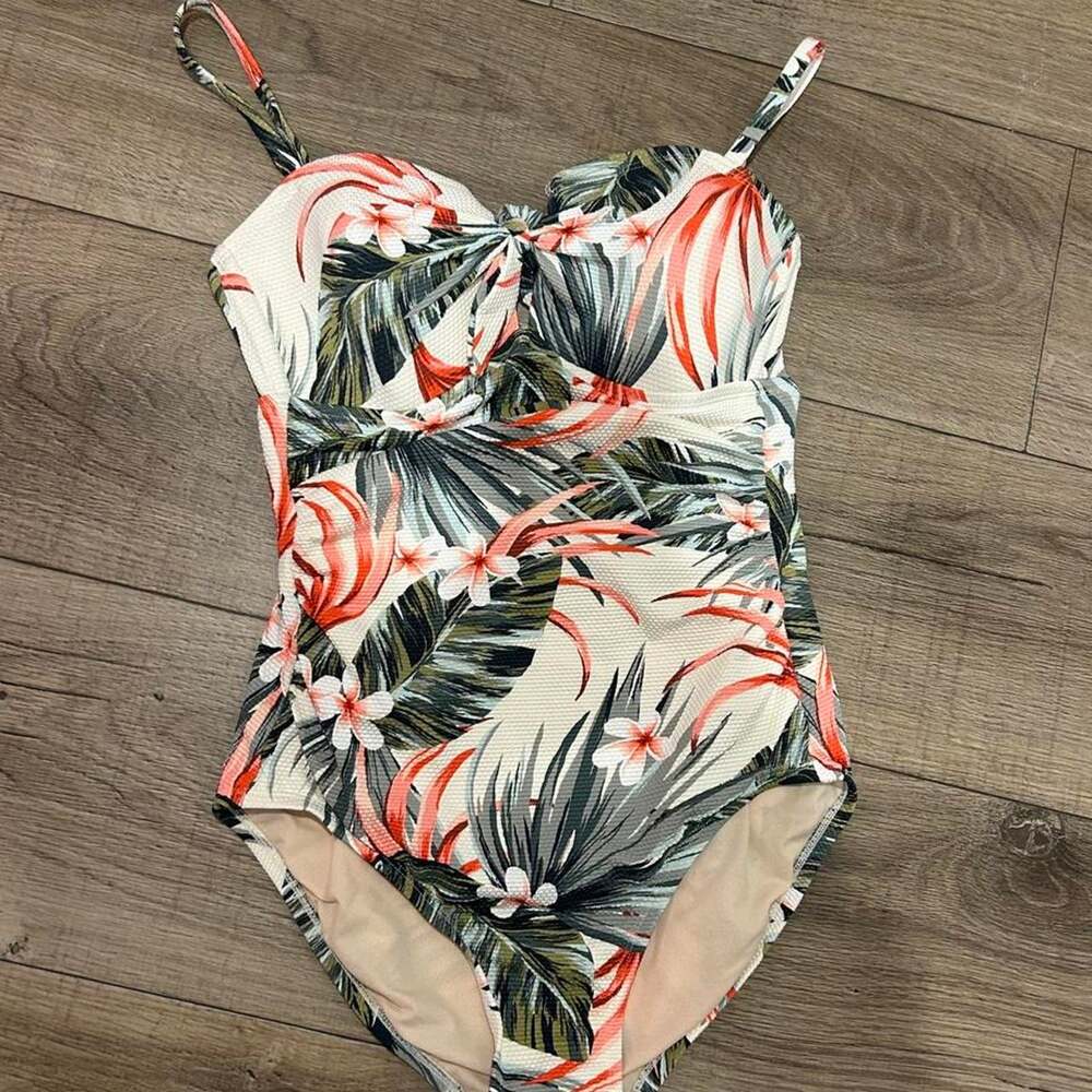 Kona Sol One-Piece Swimsuit Size M